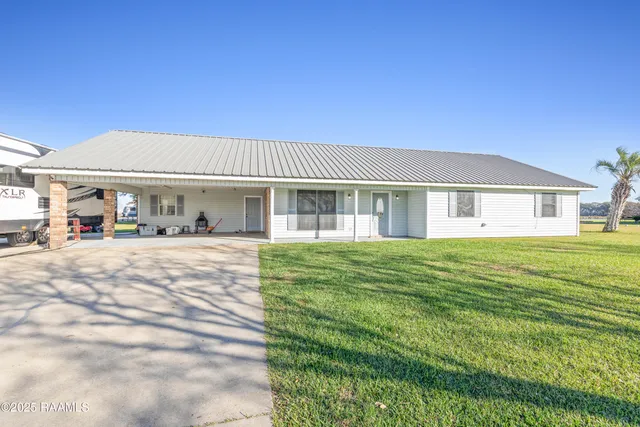 $215,000 | 4503 Labiche Road, New Iberia, LA 70560