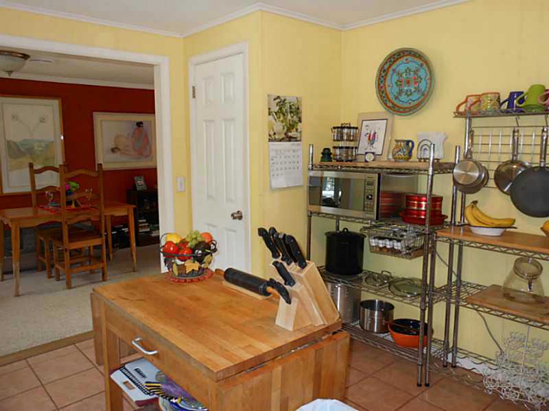 196 Pendar Road North Kingstown, RI 02852 - Photo 12 of 24 Kitchen.