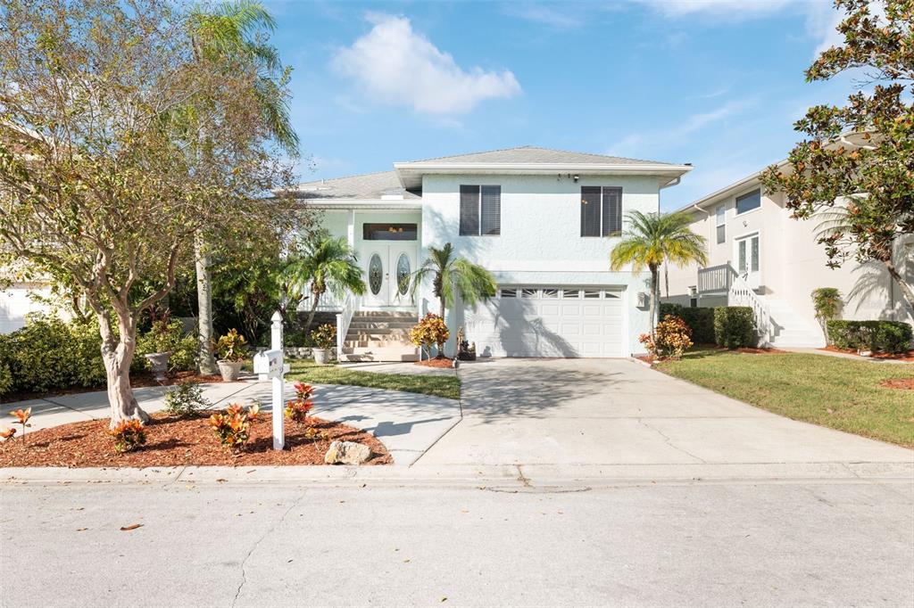 6225 Bayside Drive New Port Richey, FL 34652 - Photo 3 of 84 a view of a volley ball court