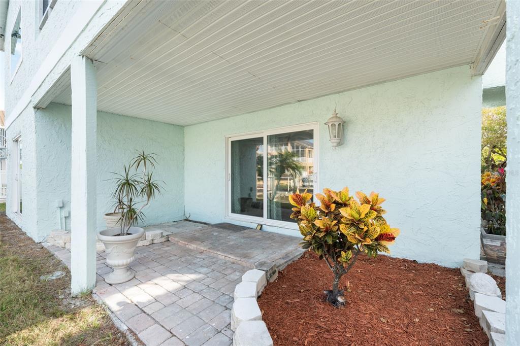 6225 Bayside Drive New Port Richey, FL 34652 - Photo 45 of 84 a view of a entryway