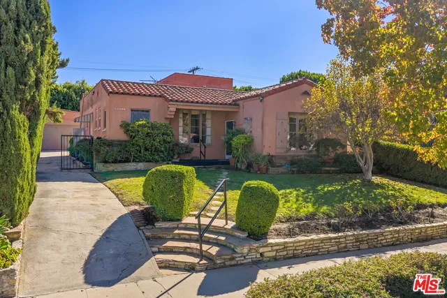 $1,995,000 | 10582 Cheviot Drive, Los Angeles, CA 90064