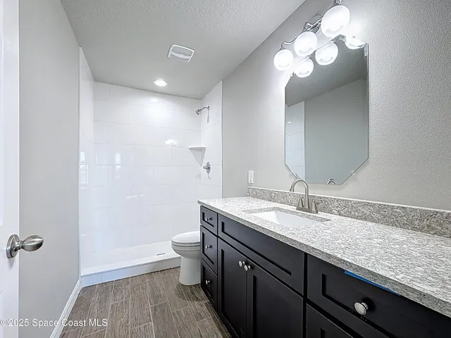 $2,050 | 530 M L M Davey Lane, Titusville, FL 32780