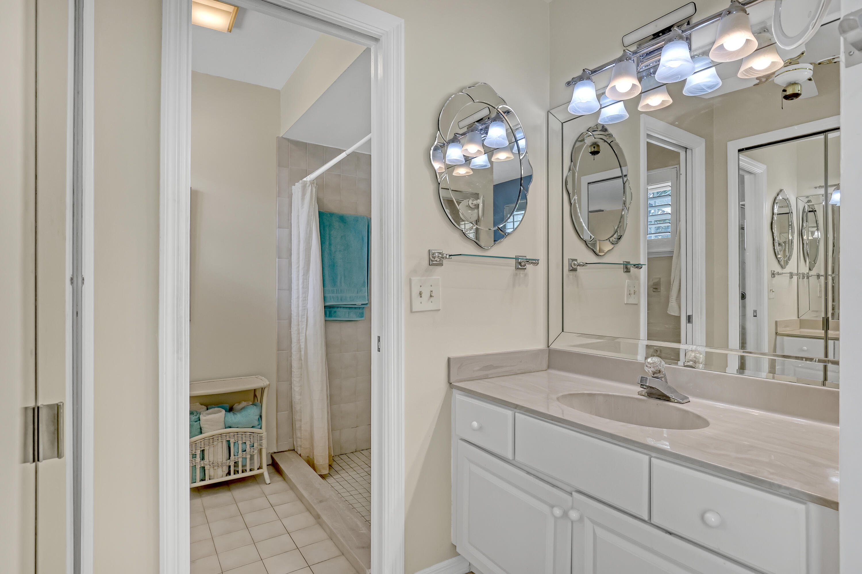 5010 Southeast Hanson Circle Stuart, FL 34997 - Photo 25 of 59 5010 SE Hansons (24)