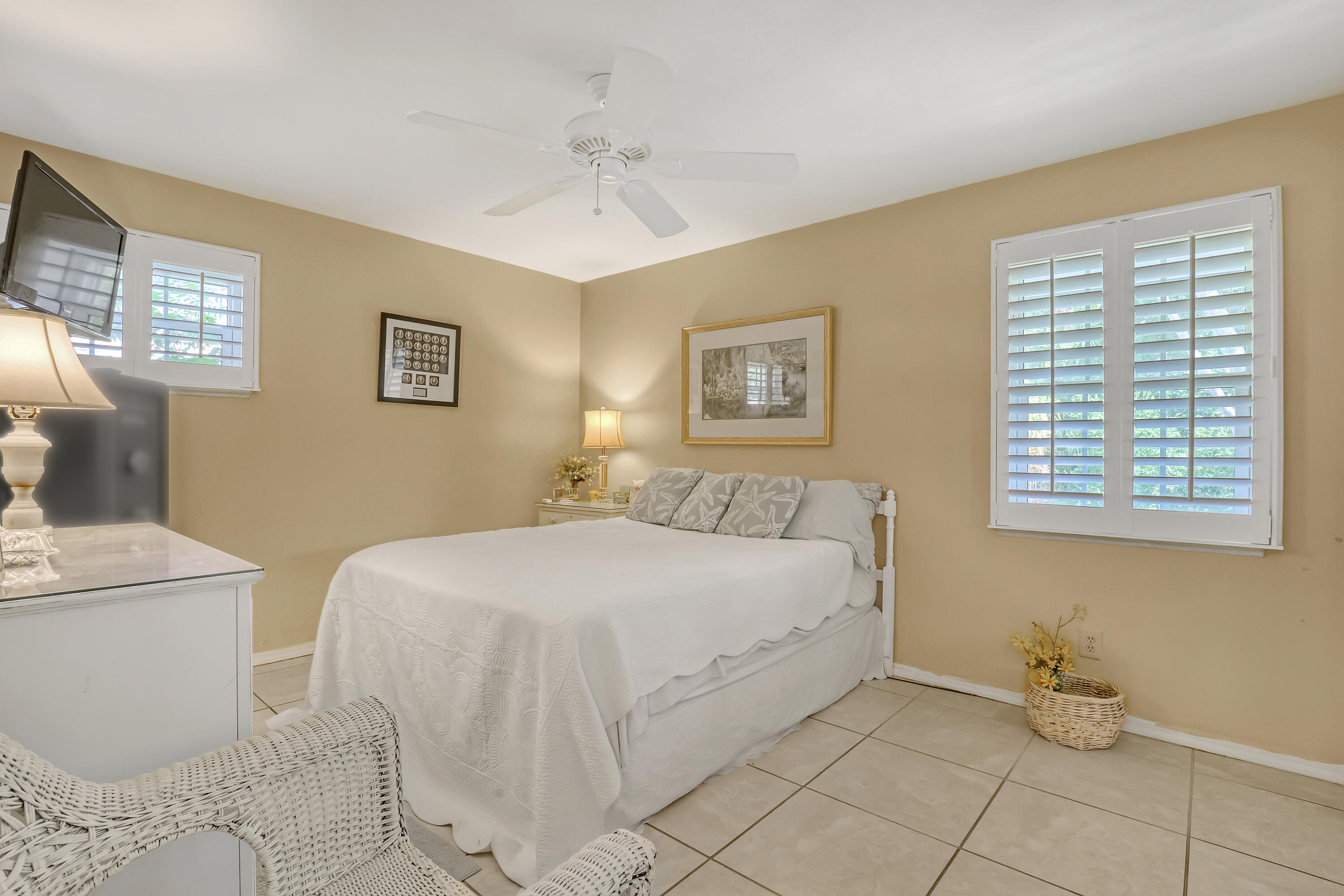 5010 Southeast Hanson Circle Stuart, FL 34997 - Photo 28 of 59 5010 SE Hansons (27)