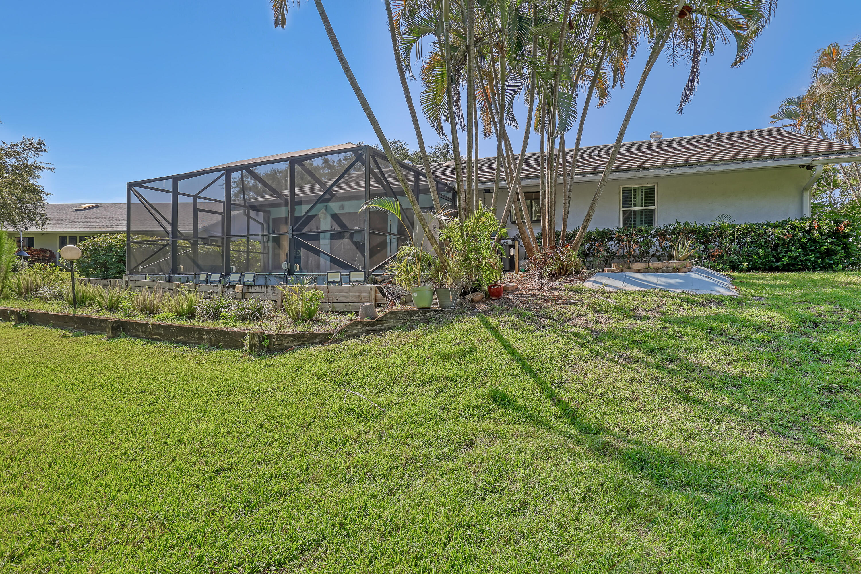 5010 Southeast Hanson Circle Stuart, FL 34997 - Photo 37 of 59 5010 SE Hansons (36)