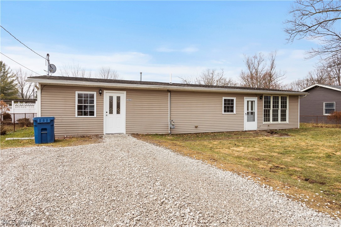 12452 Island Road Grafton, OH 44044 - Photo 29 of 39 View of ranch-style home