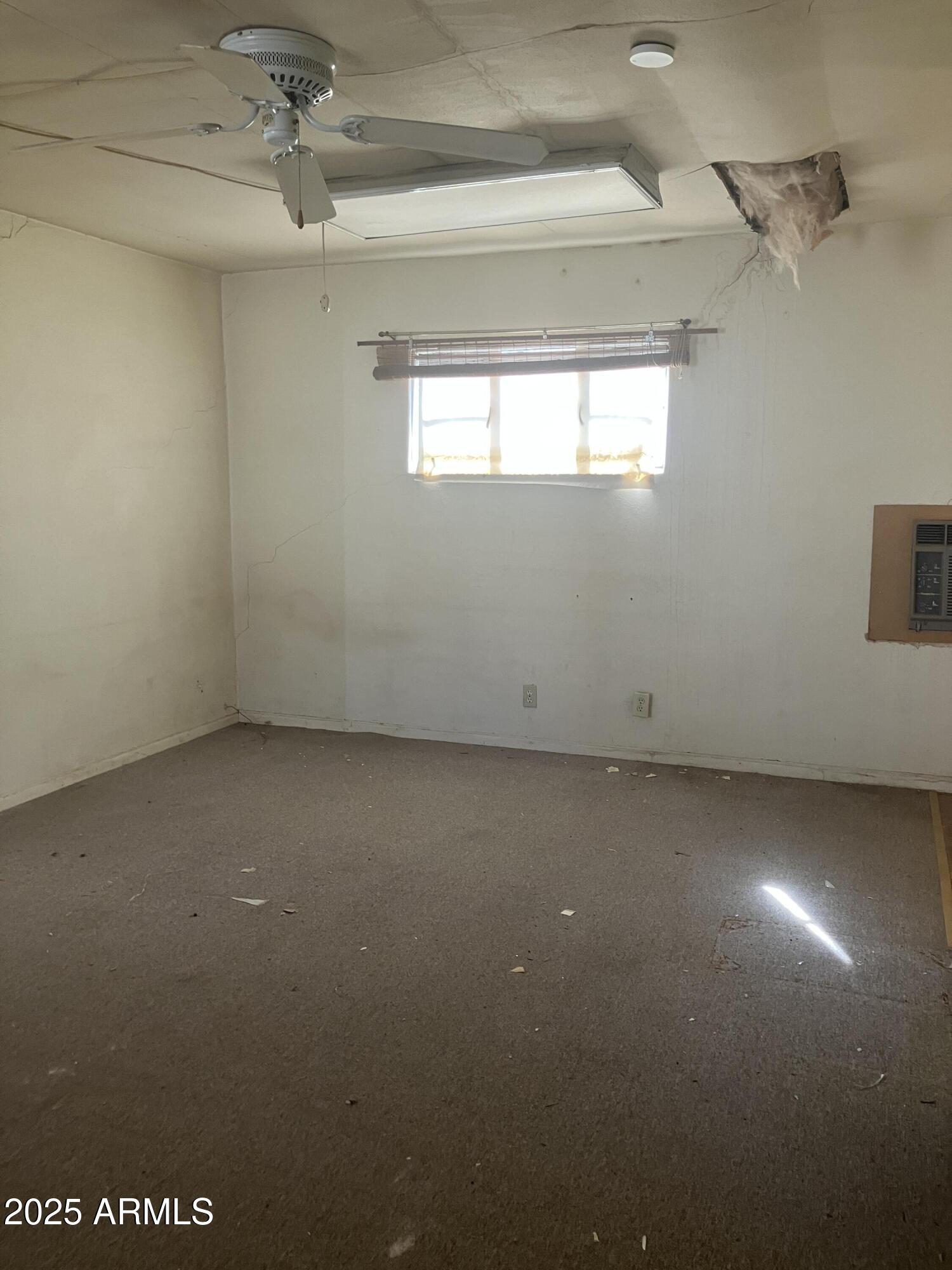 1637 East Roma Avenue Phoenix, AZ 85016 - Photo 70 of 78 MIL Suite Living Room