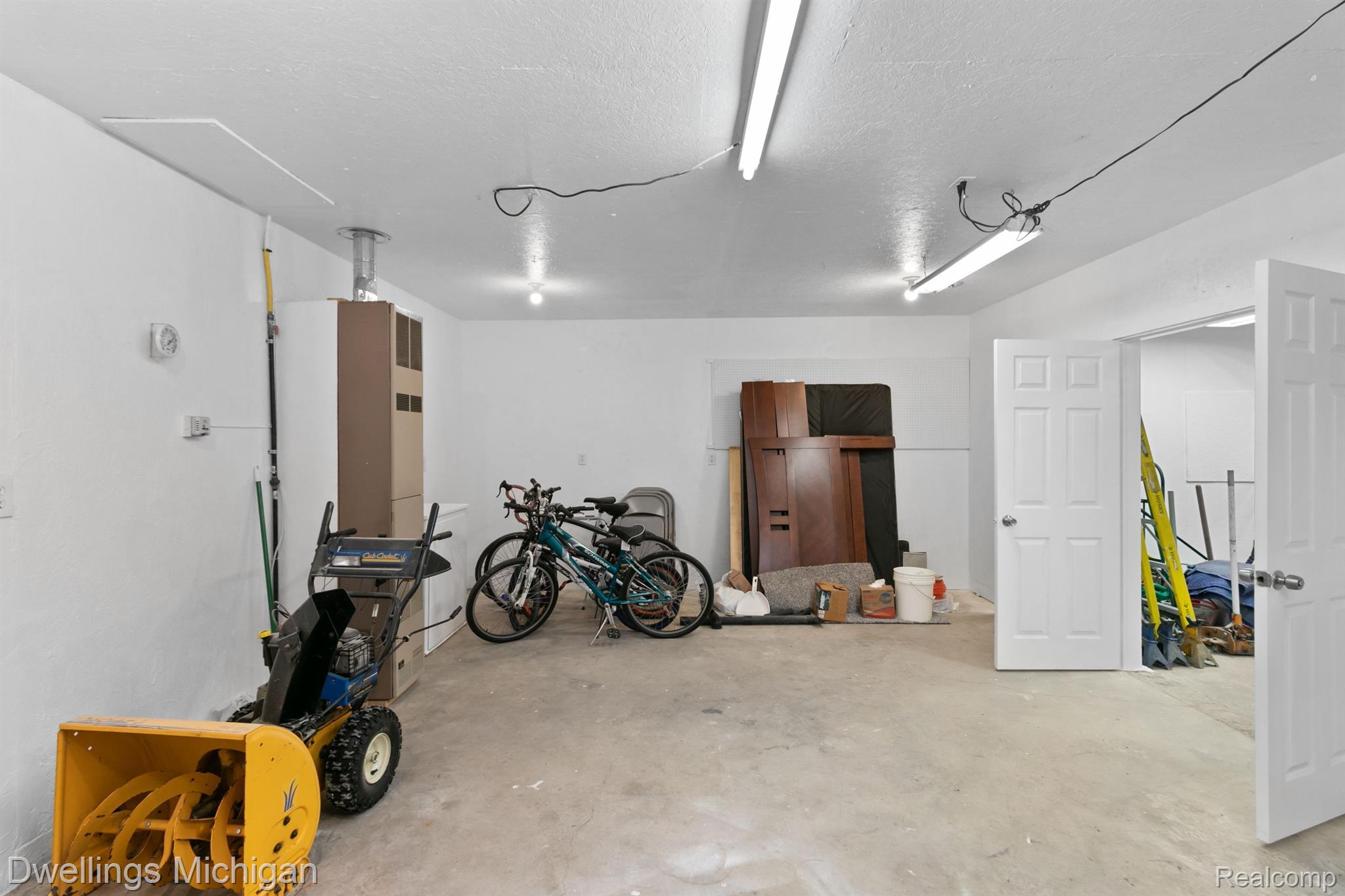 6718 Sheldon Road Belleville, MI 48111 - Photo 25 of 30 Gallery Image 25