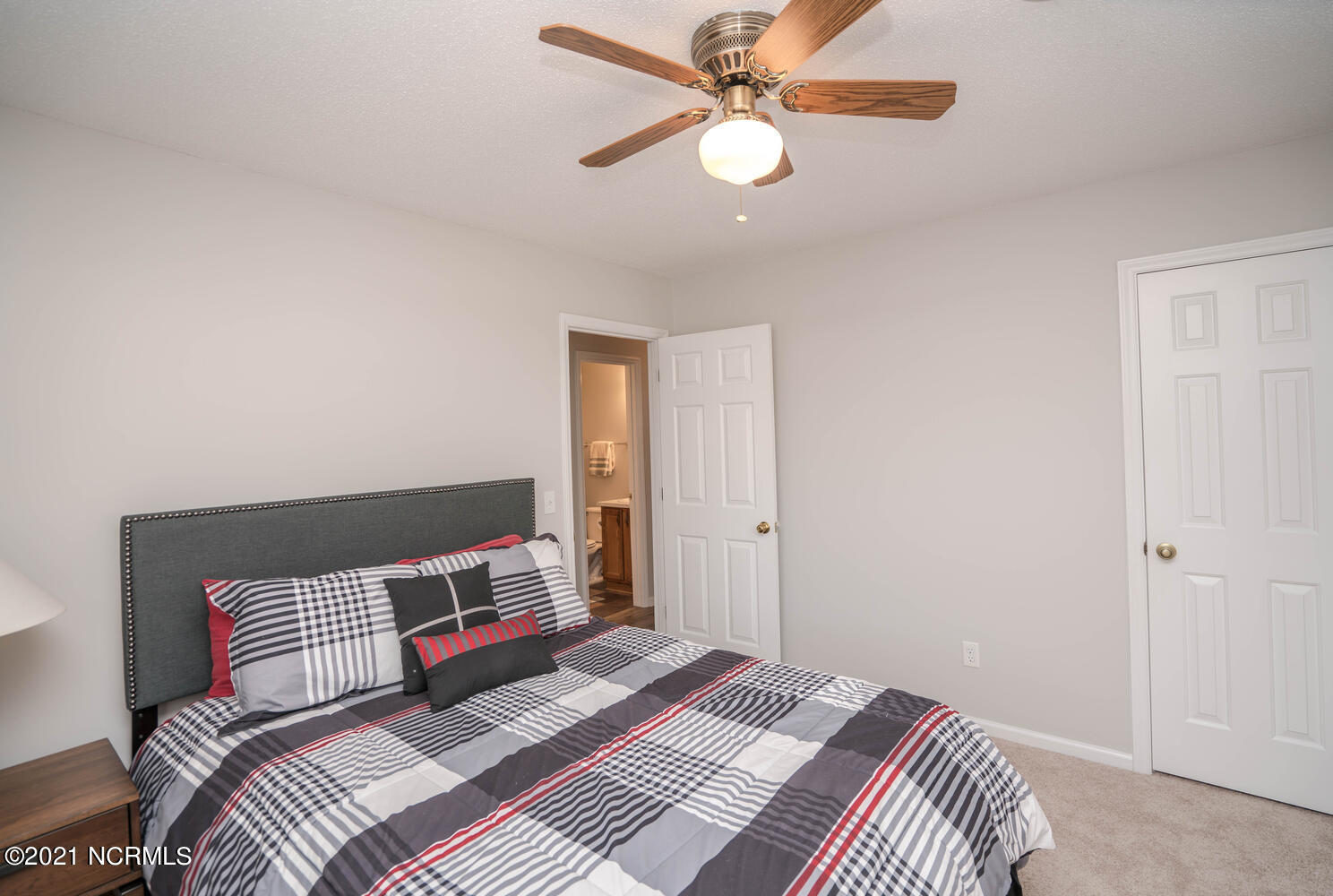 464 Southgate Road Wilmington, NC 28412 - Photo 33 of 40 464 Southgate Rd Wilmington NC-large-033