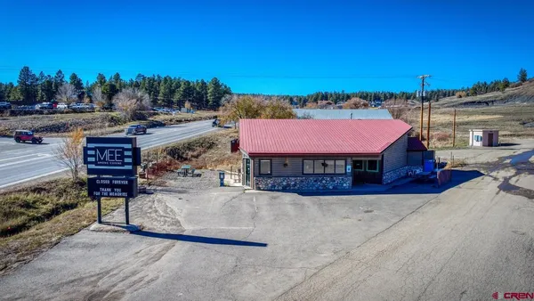 a view of a terrace with sitting area