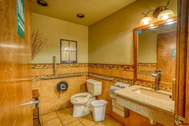 a view of a storage & utility room