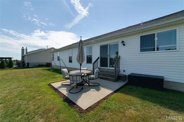 $439,500 | 212 Schuman Drive, O'Fallon, MO 63366