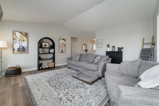 $439,500 | 212 Schuman Drive, O'Fallon, MO 63366