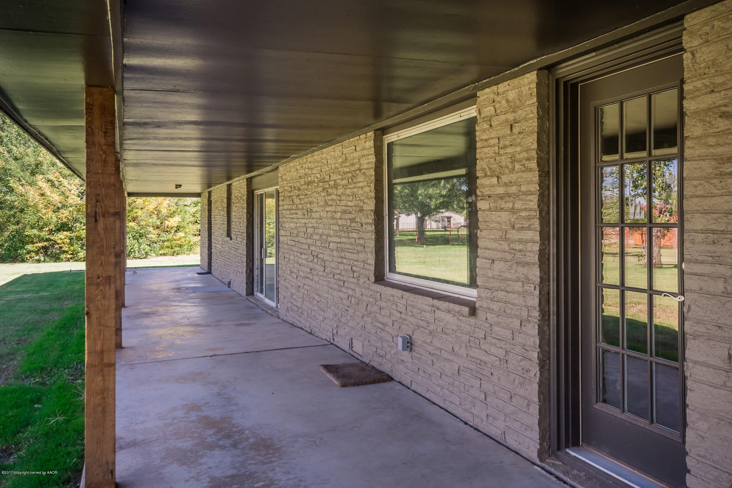 4232 Arden Road Amarillo, TX 79110 - Photo 20 of 25 022_Back Patio_