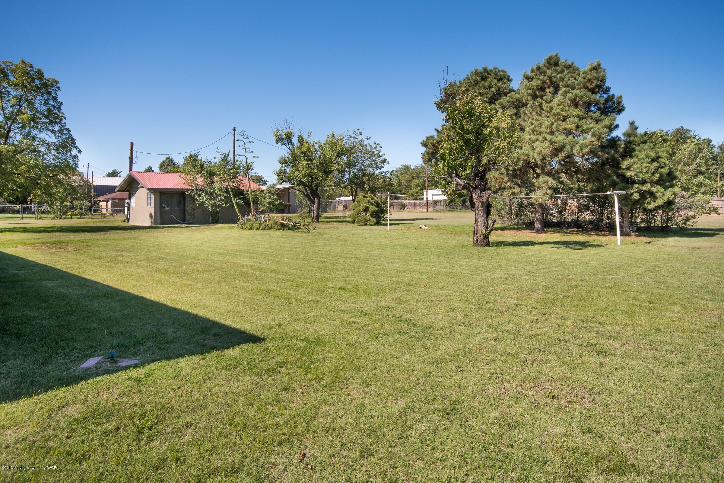 4232 Arden Road Amarillo, TX 79110 - Photo 23 of 25 025_Back Yard_