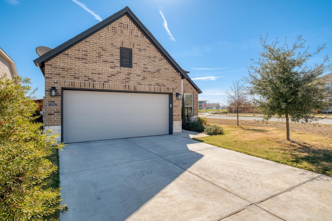 1113 Dog Iron Street Georgetown, TX 78633 - Photo 4 of 33