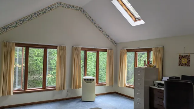 $675,000 | 34 Hubbard Grove Road, Shelburne, NH 03581