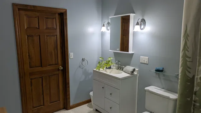 $675,000 | 34 Hubbard Grove Road, Shelburne, NH 03581