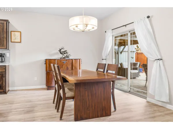 $525,000 | 442 Southeast Pioneer Drive, Prineville, OR 97754