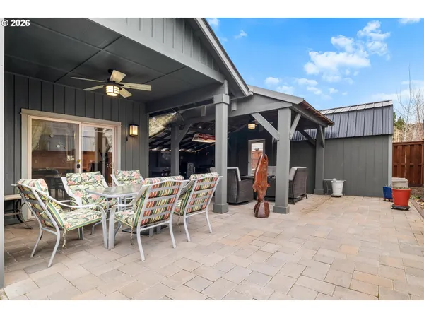 $525,000 | 442 Southeast Pioneer Drive, Prineville, OR 97754