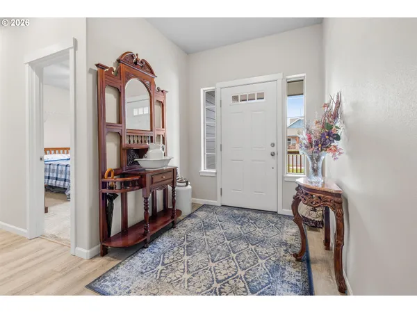 $525,000 | 442 Southeast Pioneer Drive, Prineville, OR 97754