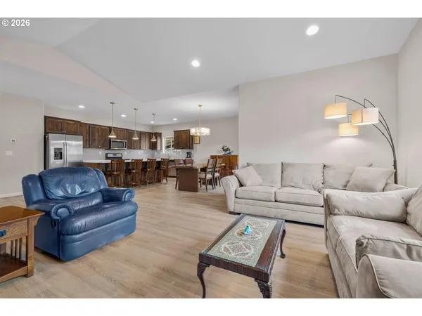 $525,000 | 442 Southeast Pioneer Drive, Prineville, OR 97754