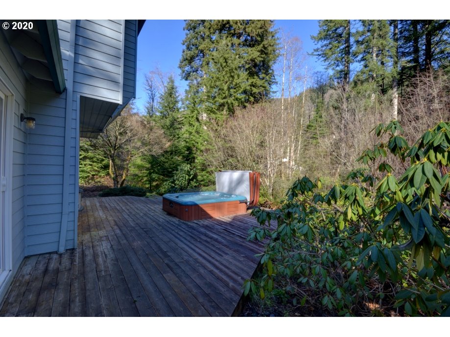 67051 East Barlow Trail Road Rhododendron, OR 97049 - Photo 31 of 32 a view of an outdoor space and a yard