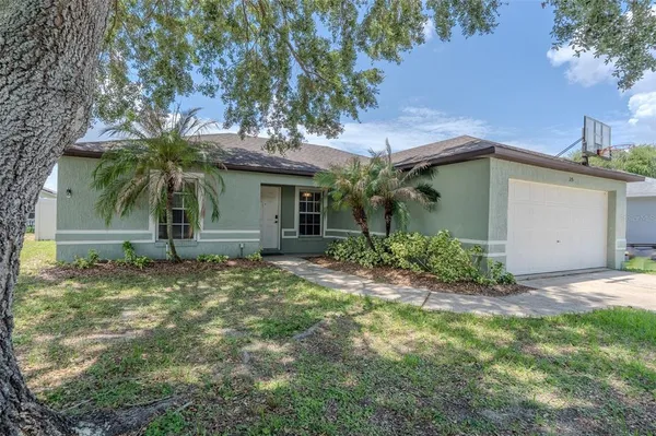 $264,900 | 145 Eagle Point Boulevard, Auburndale, FL 33823