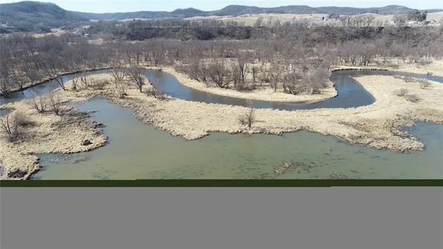 $95,000 | 37 Alma Wi 54610, Alma, WI 54610