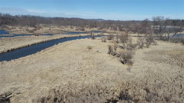 $95,000 | 37 Alma Wi 54610, Alma, WI 54610