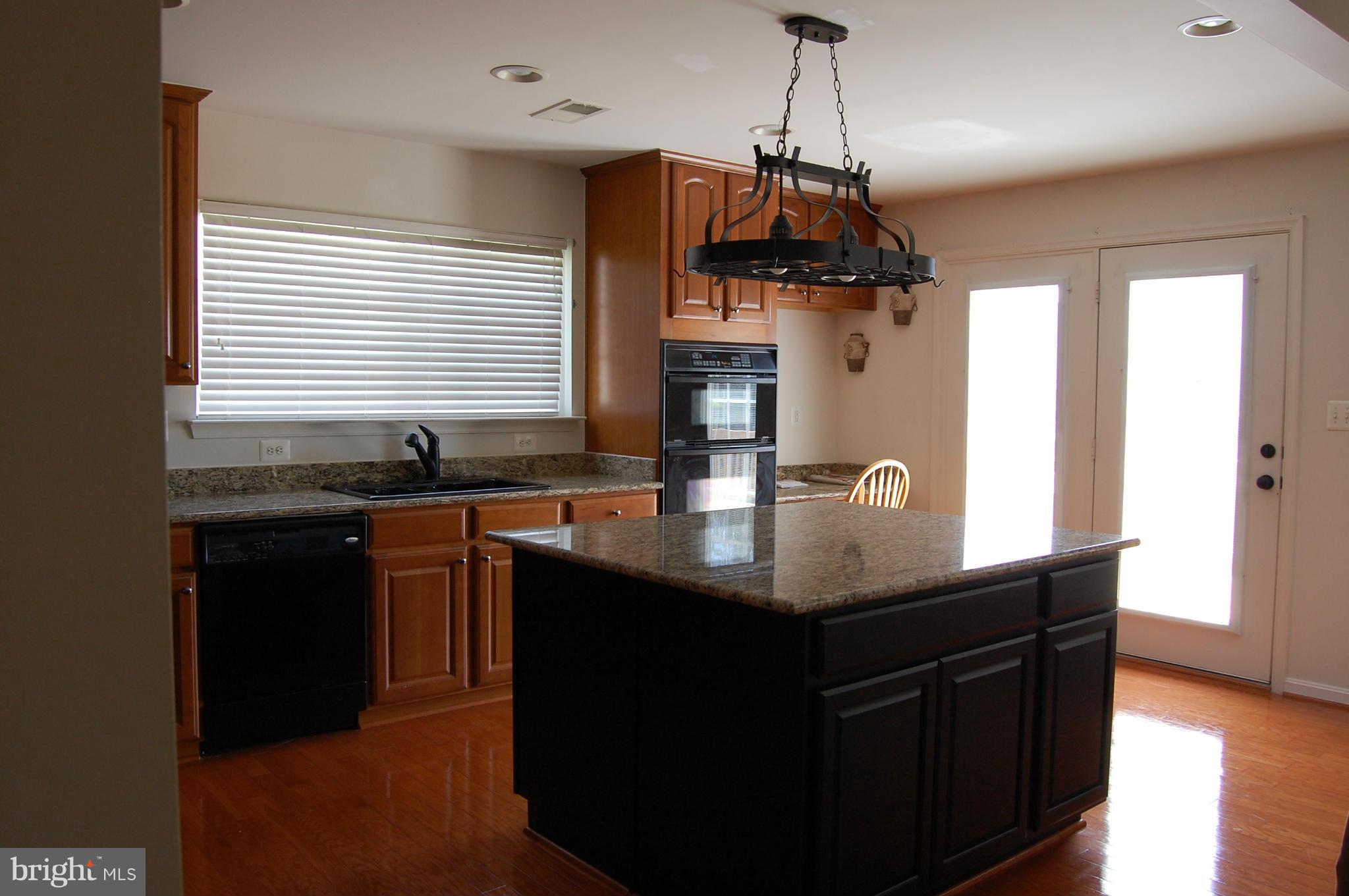 706 Holly Leaf Road Culpeper, VA 22701 - Photo 4 of 24 Kitchen