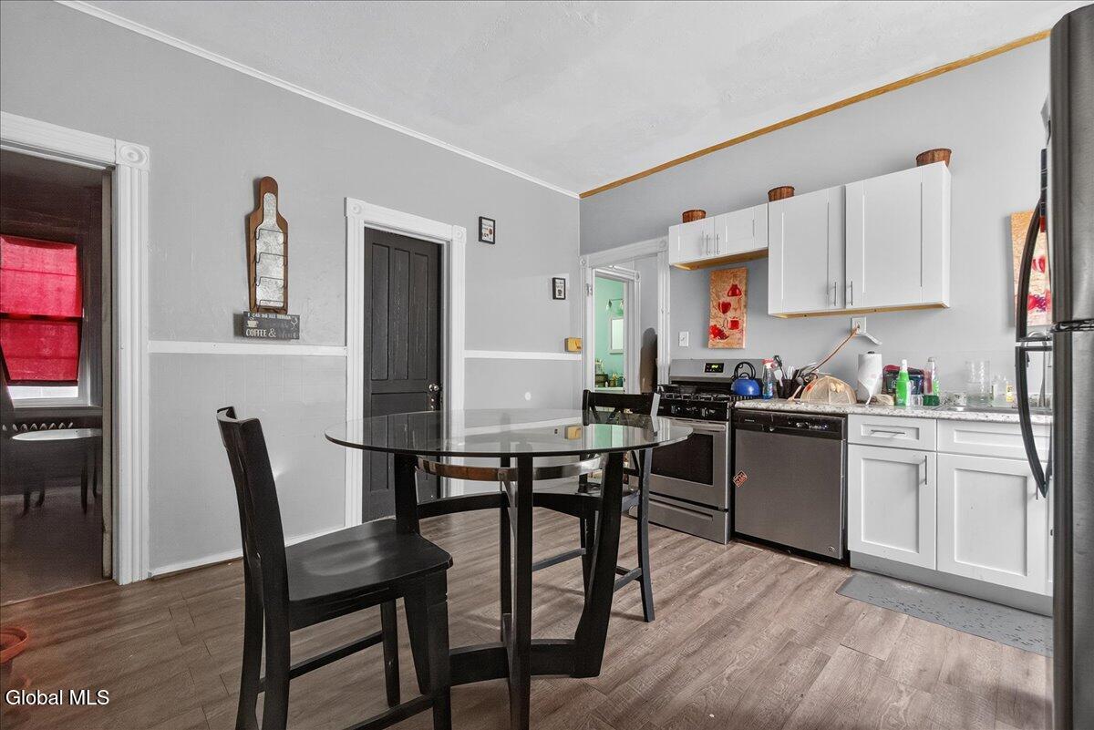 1503 Rugby Road Schenectady, NY 12308 - Photo 23 of 58 08-1503 Rugby Rd-8