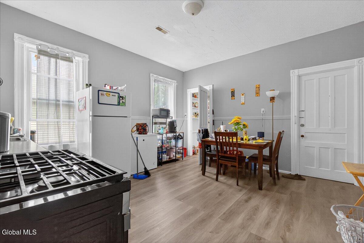 1503 Rugby Road Schenectady, NY 12308 - Photo 45 of 58 11-1503 Rugby Rd-11