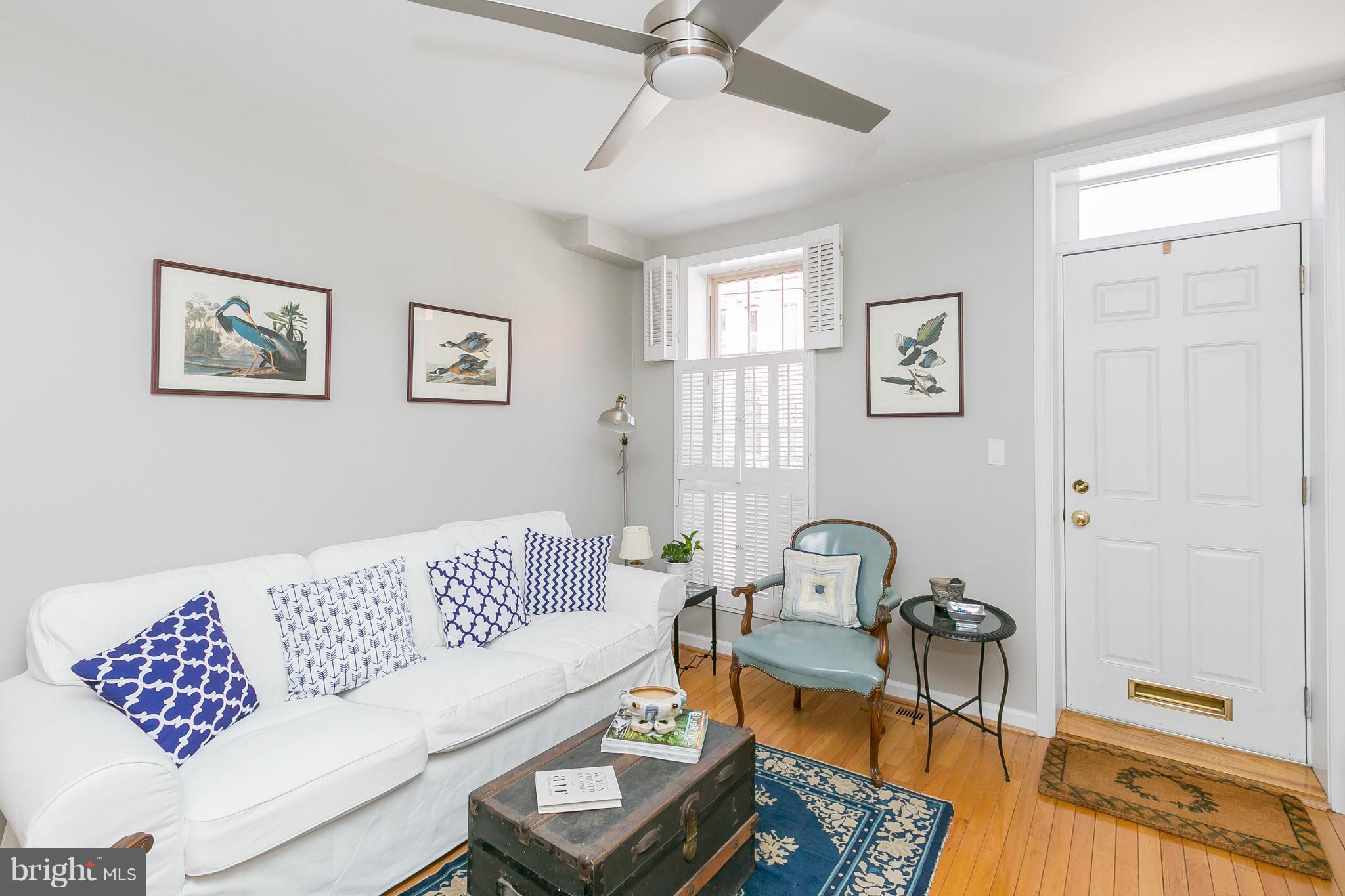 1246 Riverside Avenue Baltimore, MD 21230 - Photo 2 of 30 Living Room