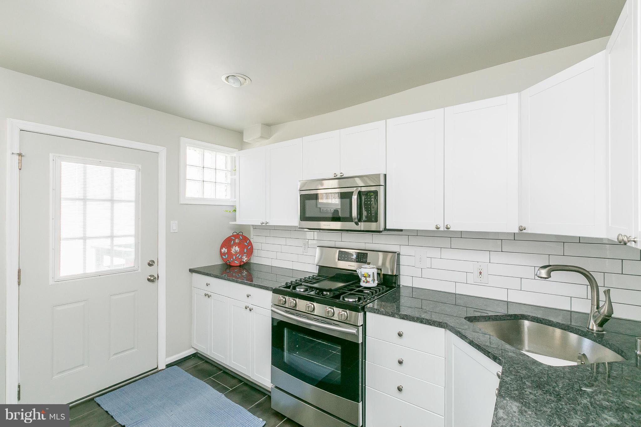 1246 Riverside Avenue Baltimore, MD 21230 - Photo 10 of 30 Kitchen