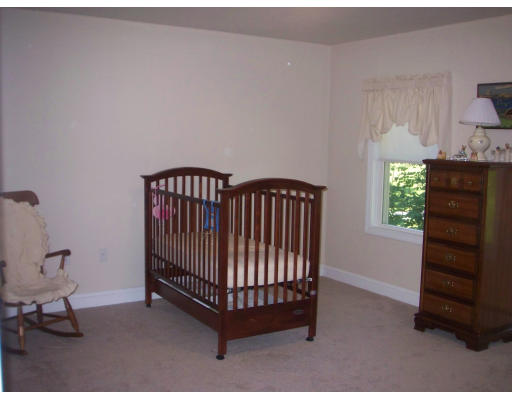 81 Fitchburg Road Townsend, MA 01469 - Photo 7 of 13