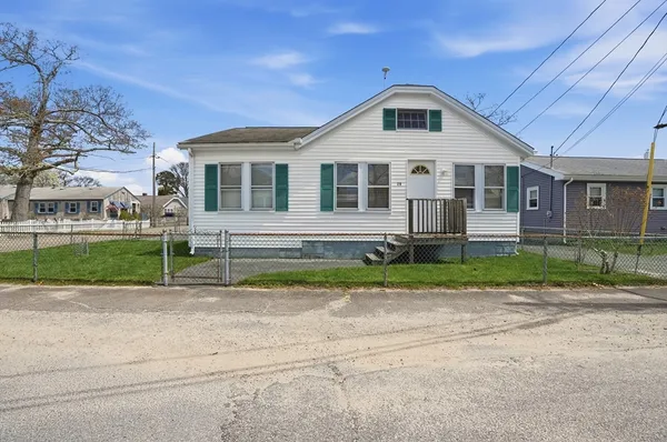 $429,999 | 26 Bayview Street, Wareham, MA 02571