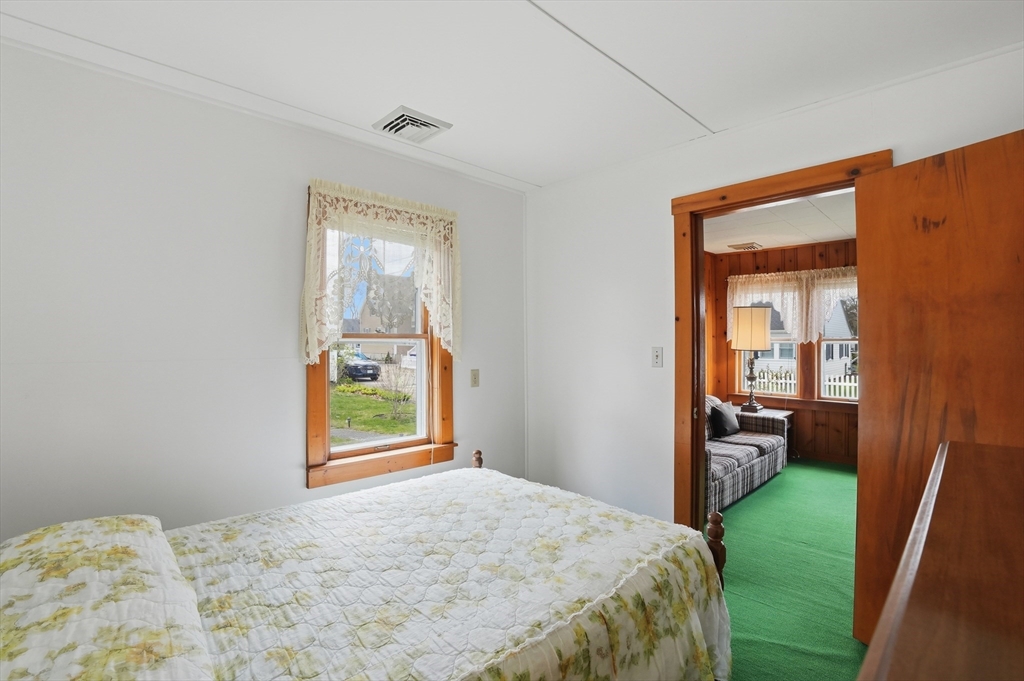 26 Bayview Street Wareham, MA 02571 - Photo 13 of 31