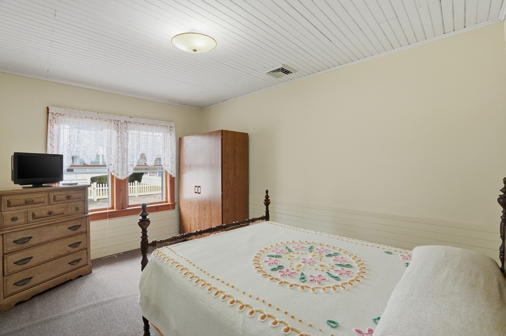26 Bayview Street Wareham, MA 02571 - Photo 16 of 31