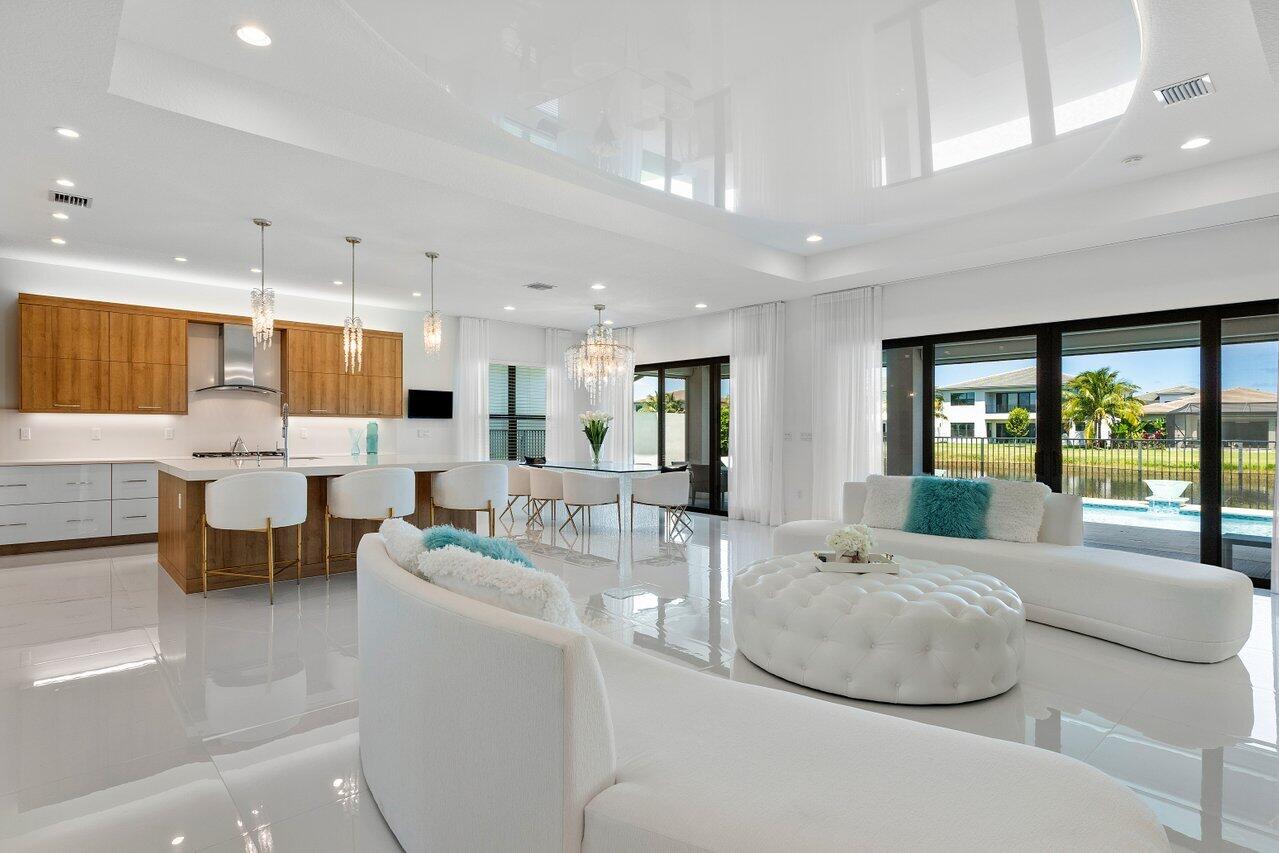17106 Aquavera Way Boca Raton, FL 33496 - Photo 7 of 72 008-17106AquaveraWay-BocaRaton-FL-33496-