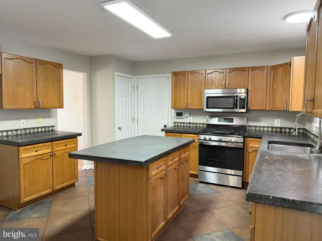 $2,900 | 3915 North Andover Lane, Fredericksburg, VA 22408