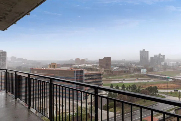 $5,500 | 1240 South 2nd Street, Unit 1323, Minneapolis, MN 55415