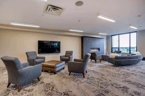 $5,500 | 1240 South 2nd Street, Unit 1323, Minneapolis, MN 55415