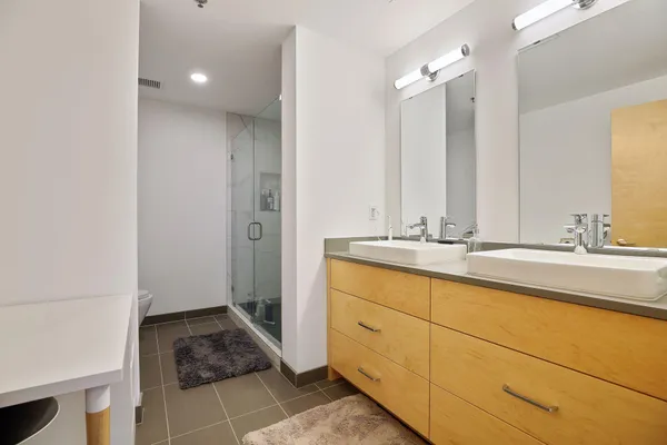 $5,500 | 1240 South 2nd Street, Unit 1323, Minneapolis, MN 55415