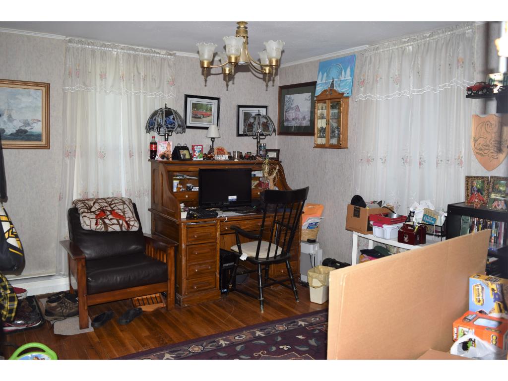 219 Dearborn Road Pembroke, NH 03275 - Photo 8 of 24 Gallery Image 8