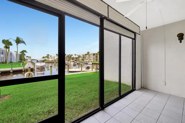 $250,000 | 1950 Southwest Palm City Road, Unit 5104, Stuart, FL 34994