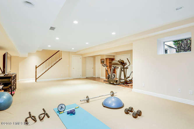 16 Normandy Lane Riverside, CT 06878 - Photo 39 of 43 a view of a room with gym equipment