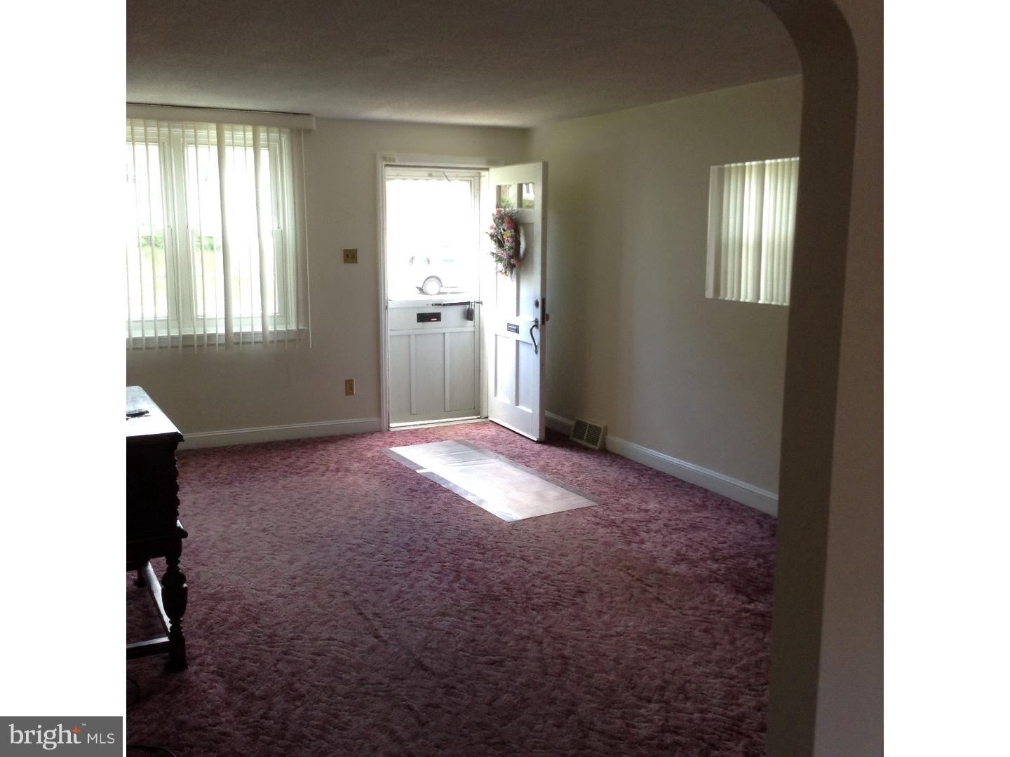 12 Ashbourne Road Darby, PA 19023 - Photo 5 of 20 Gallery Image 5