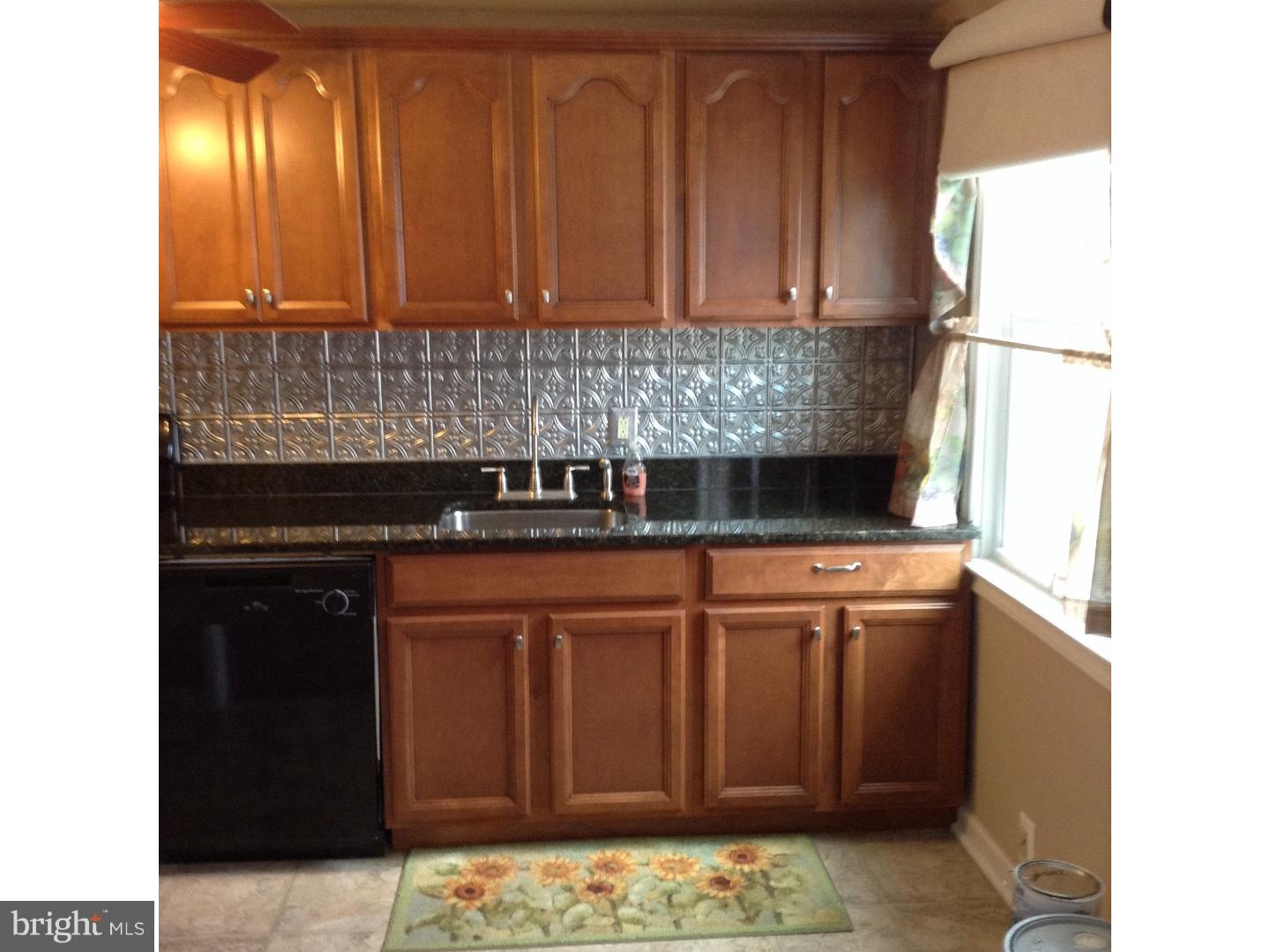 12 Ashbourne Road Darby, PA 19023 - Photo 7 of 20 Gallery Image 7