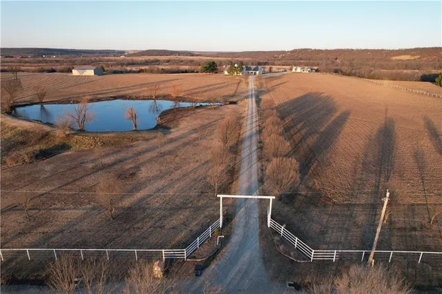 $889,350 | 687 Cr 3425 Road, Bartlesville, OK 74003